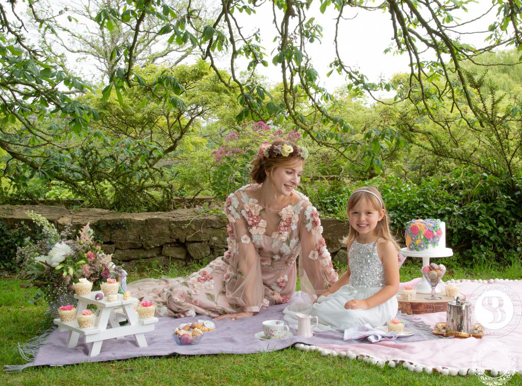 Afternoon-tea-wedding-ideas-Glenfall-House