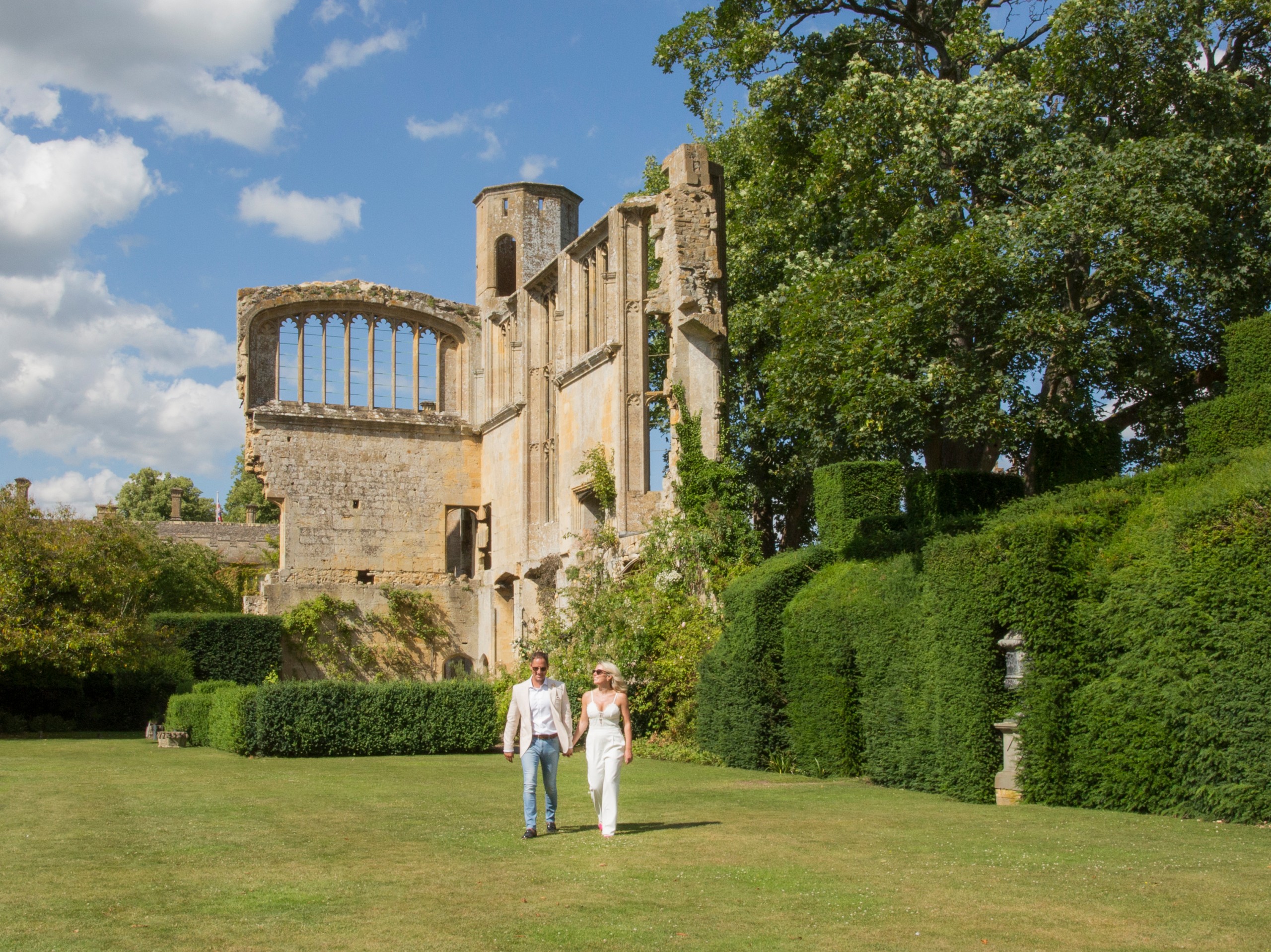 Sudeley Castle Recommended Wedding Photographer Nikki Kirk
