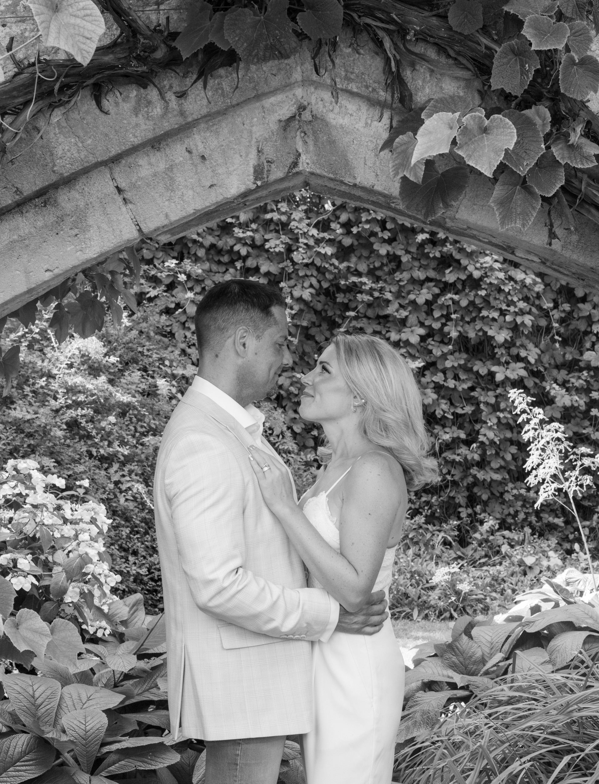 Sudeley Castle Recommended Wedding Photographer Nikki Kirk